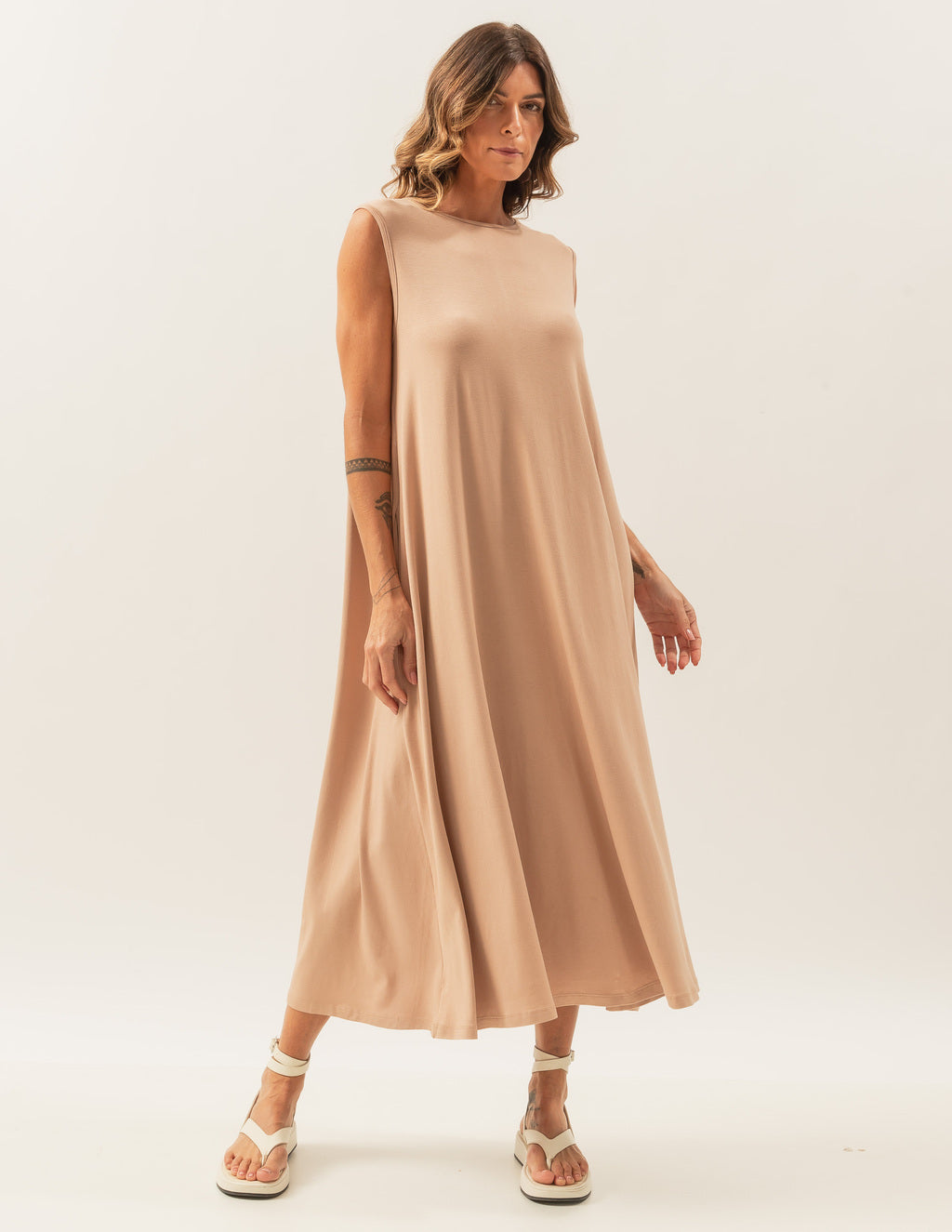 Vestido Clara Longo Bege