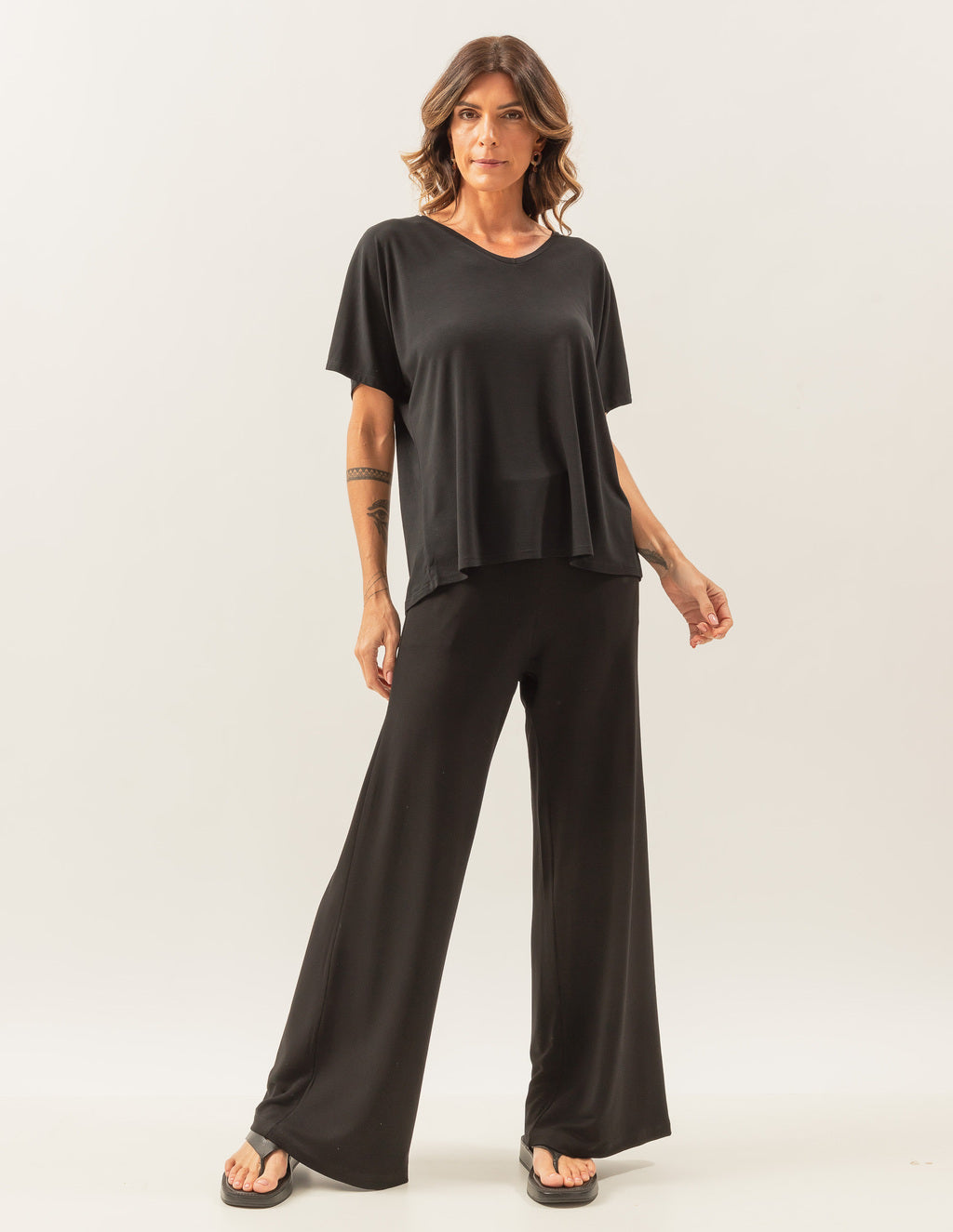 Conjunto Blusa Maria Preta e Calça Panamá Preta