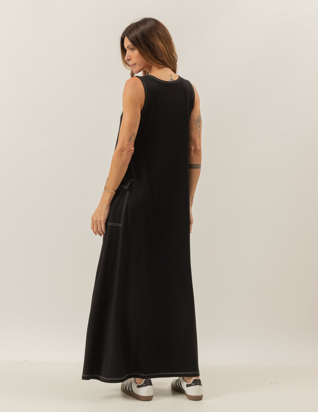 Vestido Pespontado Anastasia Preto