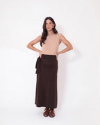 Conjunto Blusa Regata Fendas Bege e Saia Grécia Marrom