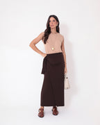 Conjunto Blusa Regata Fendas Bege e Saia Grécia Marrom