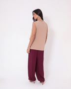 Conjunto Blusa Regata Fendas Bege e Calça Aladin Malbec