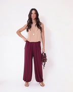 Conjunto Blusa Regata Fendas Bege e Calça Aladin Malbec